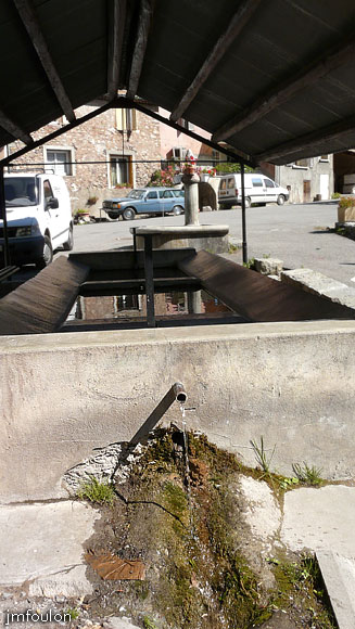 faucon-08web.jpg - Le lavoir