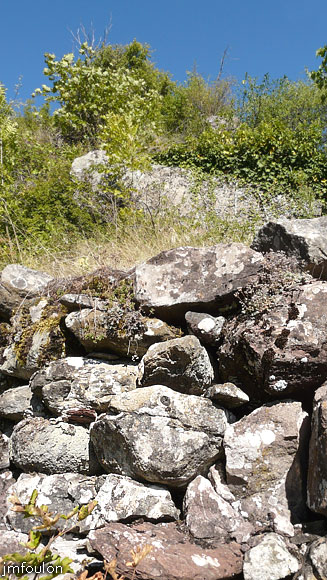 faucon-35web.jpg - Vestiges au Sud