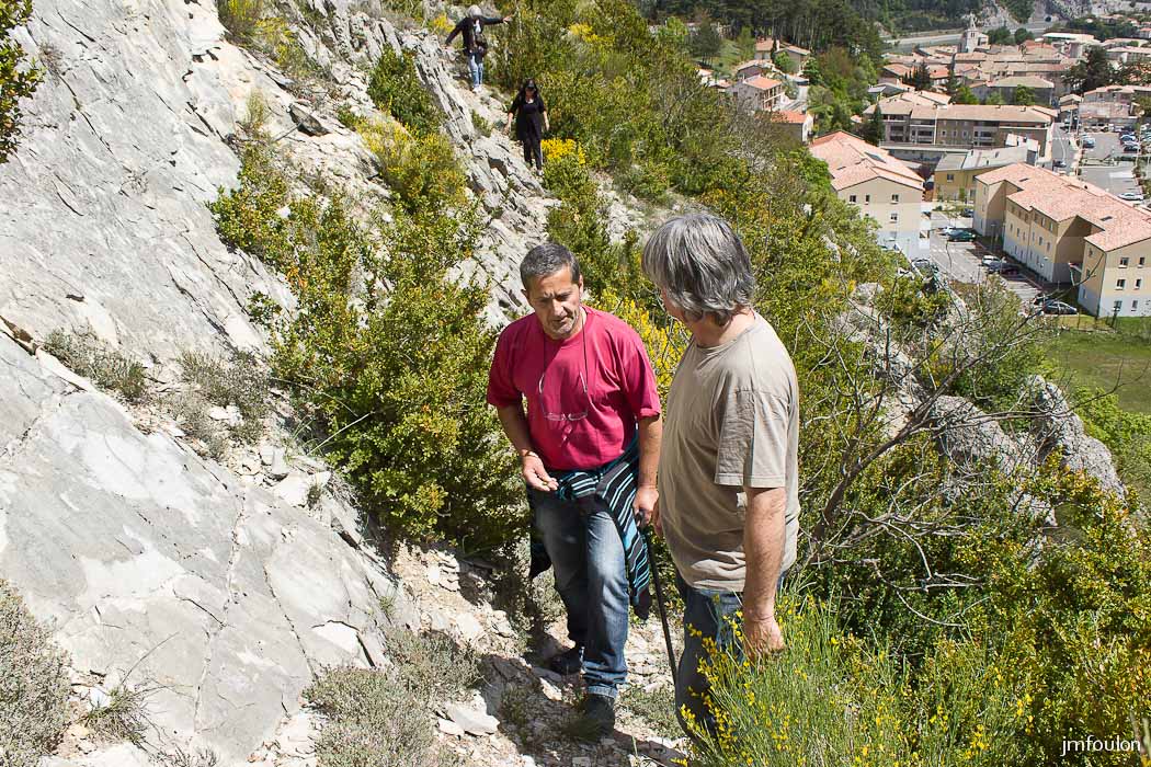 collet-mains-001-2.jpg - Mes amis JP et Bernard les ont découvertes dans leur enfance. Ils me serviront de guides pour me les montrer !
