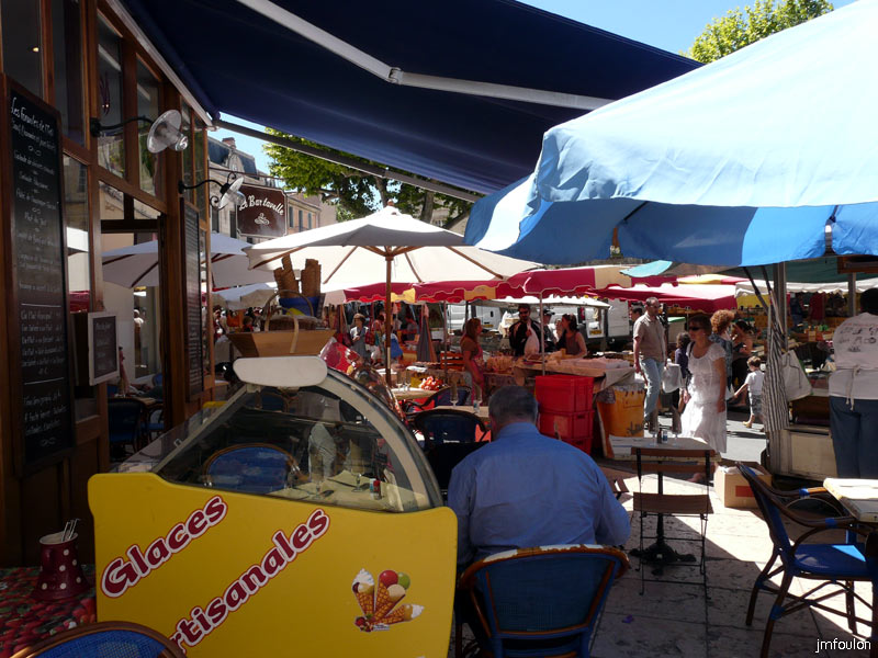 apt-marche-15web.jpg - Terrasse ombragée