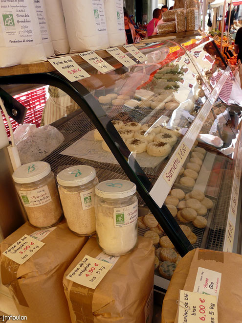 apt-marche-19web.jpg - Ici, que du bio !