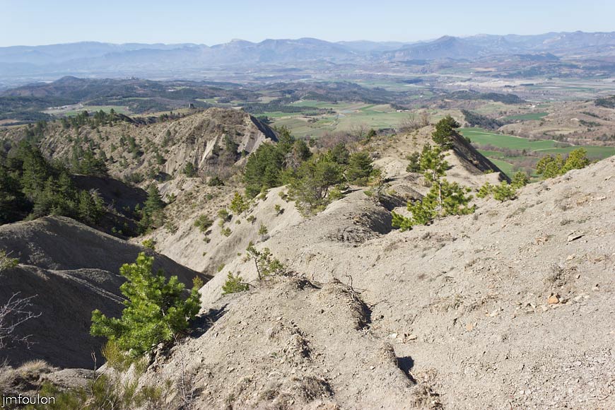 melve-croix-33.jpg - On contine de monter et la vue est de plus en plus captivante (vue à contresens de la marche)