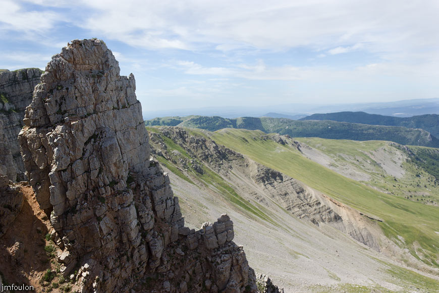 les_monges-055web.jpg - Point de vue depuis les crêtes de Coste belle