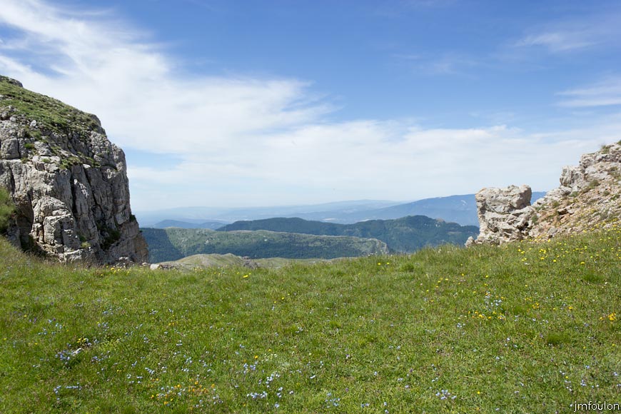 les_monges-064web.jpg - Vue vers l'Ouest depuis les Monges