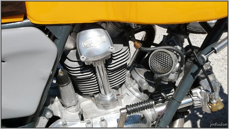 ducati-3web.jpg - Ducati