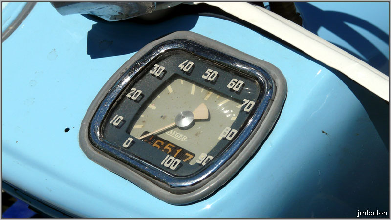 simca-vespa-4web.jpg - Compteur
