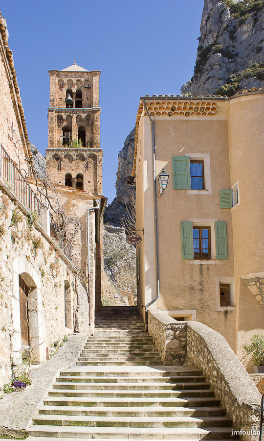 moustier-045.jpg - Montée vers  Notre-Dame-de-l'Assomption