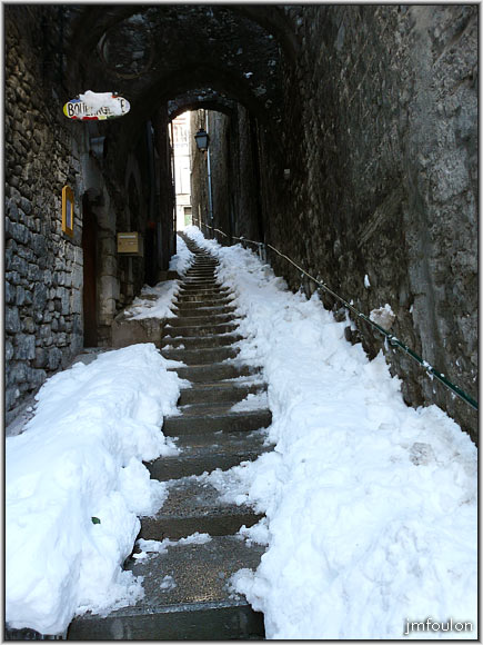 neige-11-1-2010-19.jpg - la Longue Andronne depuis la rue Font Chaude