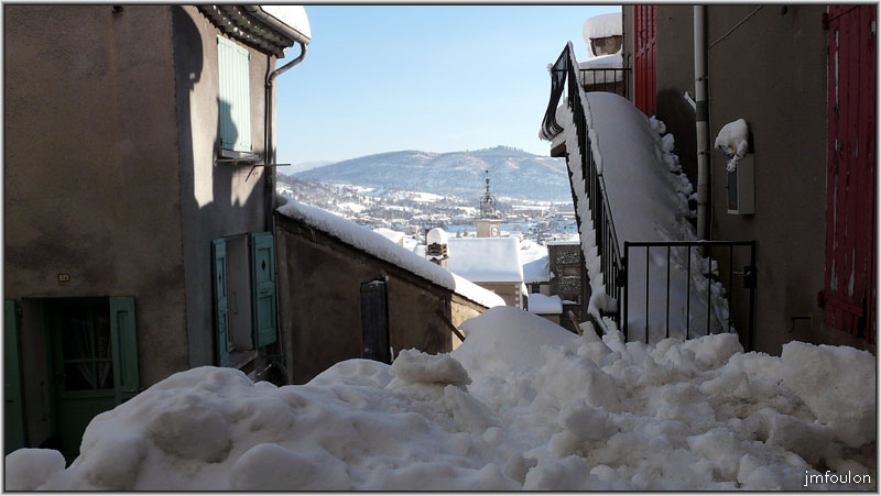 neige-11-1-2010-28.jpg - Vue vers le sud depuis la rue de la Poterie  ( quartier de la Coste )