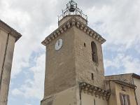 Nyons  Eglise Saint-Vincent - Elle est mentionnée dès la fin du Xe siècle. Toutefois, l'édifice actuel a été reconstruit au cours de la première moitié du XVIIe siècle, après les destructions liées aux guerres de religion