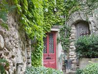 Nyons  Dans le vieux Nyons