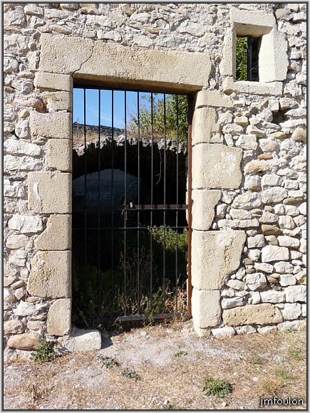 chateau-48web.jpg - Détail d'ouvertures