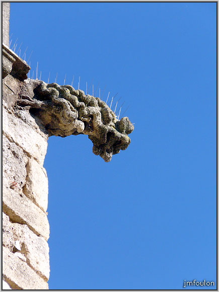 eglise-11web.jpg - Autre gargouille en haut du clocher