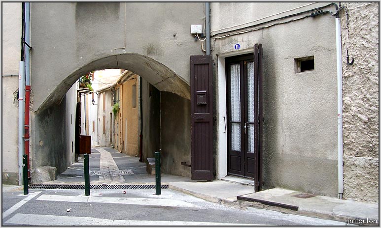 peyruis-56web.jpg - Autre passage couvert