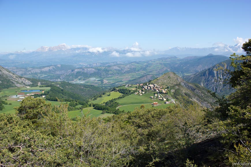 piegut-ct-colle-06web.jpg - Autre vue du panorama vers le Nord/Est d'un peu plus haut encore