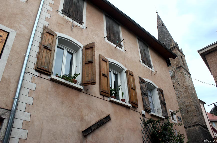 remollon-11web.jpg - Remollon la Bourgade - Façade et clocher Saint Pierre (XVIe siècle)