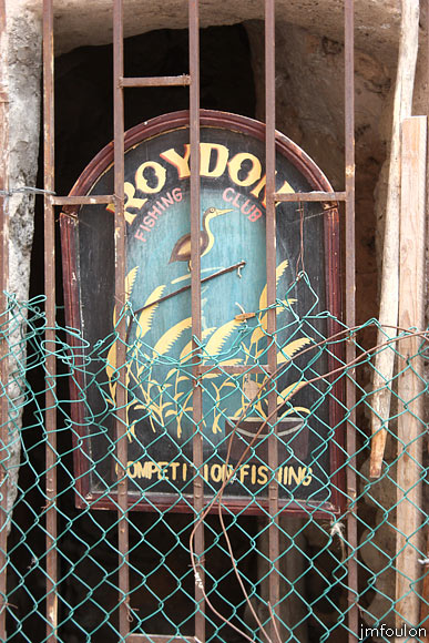 remollon-14web.jpg - Remollon la Bourgade - Déco sur une vieille bâtisse