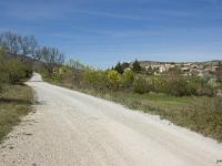 Route royale (portion Châteauneuf-Val-St-Donat)  La voix royale au départ du Jas des Bides à Châeauneuf-Val-Saint-Donat
