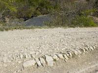 Route royale (portion Châteauneuf-Val-St-Donat)  On voit bien ici encore l'empierrement de la voie