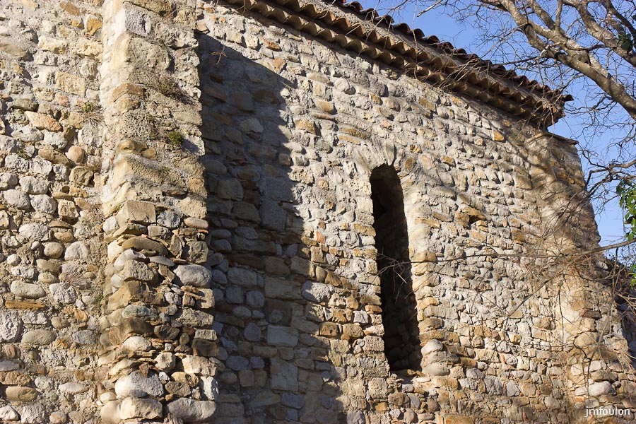eglise-st-clement-038-2.jpg - Salignac -  Eglise Saint Clément  - Façade Sud de l'église (partie arrière)