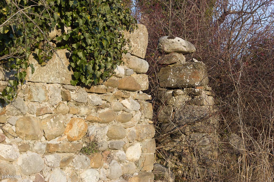 vx-salignac-060.jpg - Vestiges du village