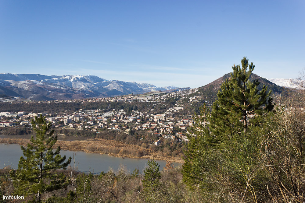 tr-baume-018-2.jpg - Vue vers le Sud