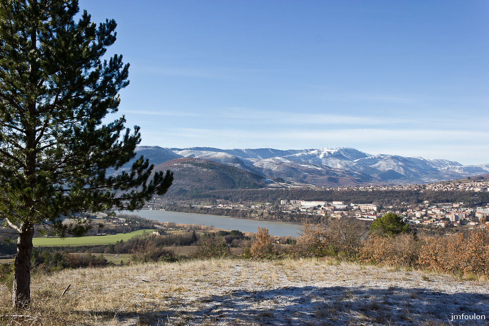 tr-baume-022-2.jpg - Autre vue vers le Sud