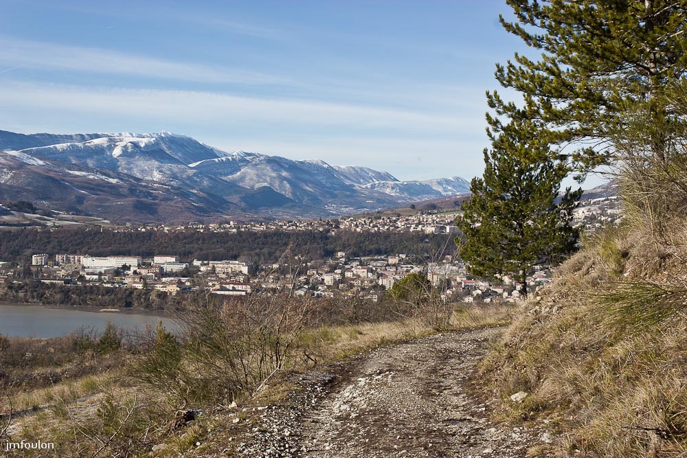 tr-baume-023-2.jpg - Autre vue vers le Sud