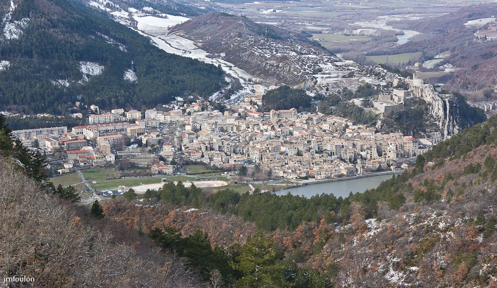 tr-baume-055-2.jpg - Sisteron, la Marquise, le Collet et la vallée du Buech