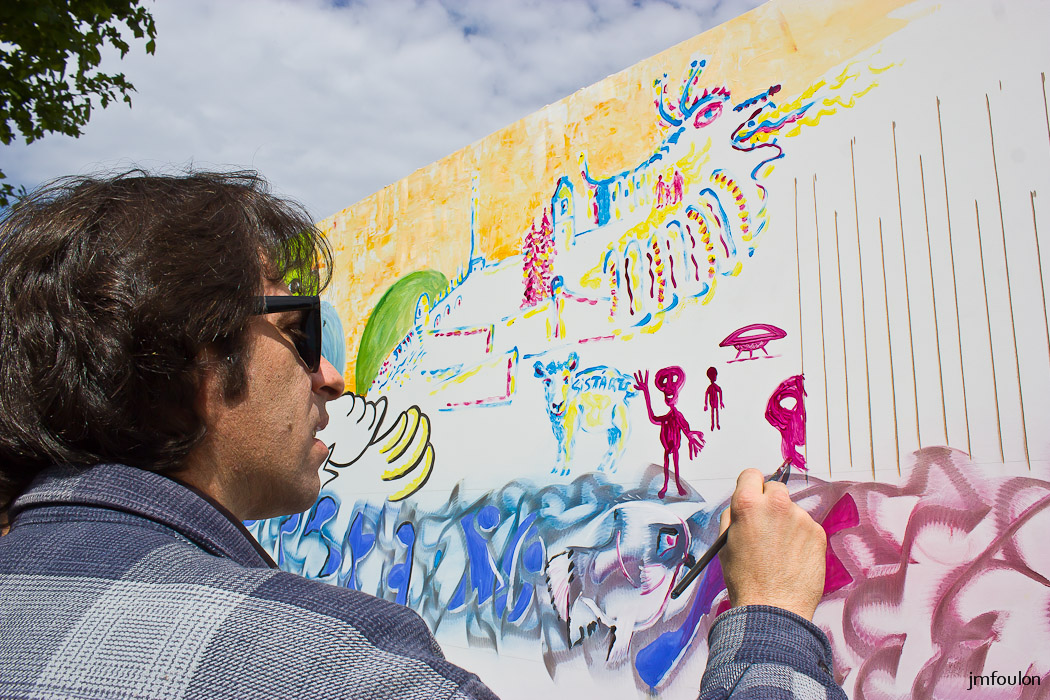 perf-007-2.jpg - Performance Sist'Arts du 31 mai 2014 Sisteron - Les Marres - Siegfried Daniel