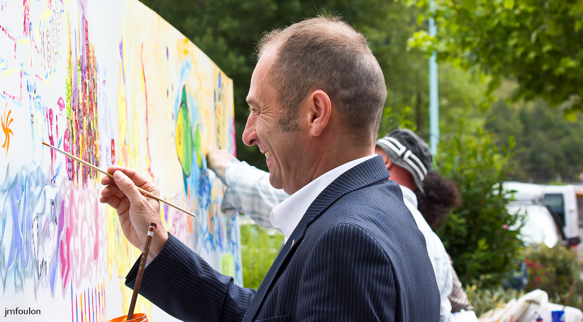 perf-033-2.jpg - Performance Sist'Arts du 31 mai 2014 Sisteron - Les Marres - Franck Perard - Adjoint à la culture