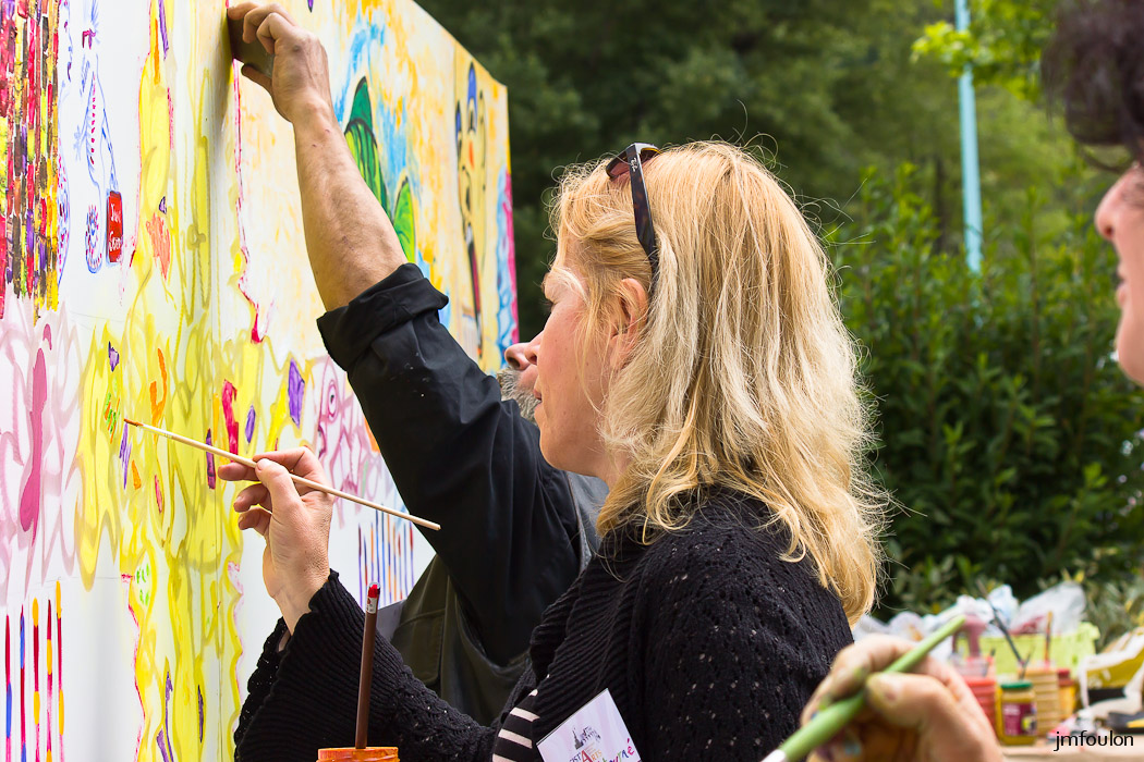 perf-037-2.jpg - Performance Sist'Arts du 31 mai 2014 Sisteron - Les Marres - Katy Bétourne - Présidente de Sist'Arts