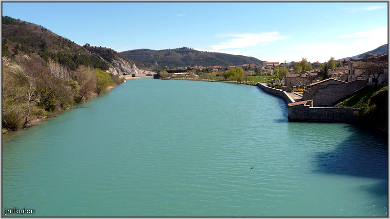 baume-pont-durance-01web.jpg - Sisteron -  Le  Durance depuis le Pont de la Baume (Aval)