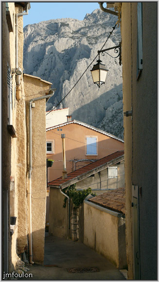 rue-bg-reynaud-01web.jpg - Rue Bourg Reynaud - Vue vers le nord