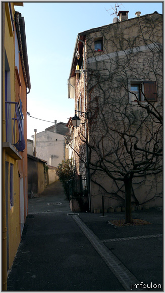 rue-bg-reynaud-08web.jpg - Rue Bourg Reynaud - Vue vers le sud