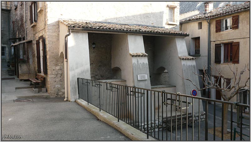 rue-de-la-croix-02web.jpg - Rue de la Croix - Accès depuis la rue Bourg Reynaud en contrebas