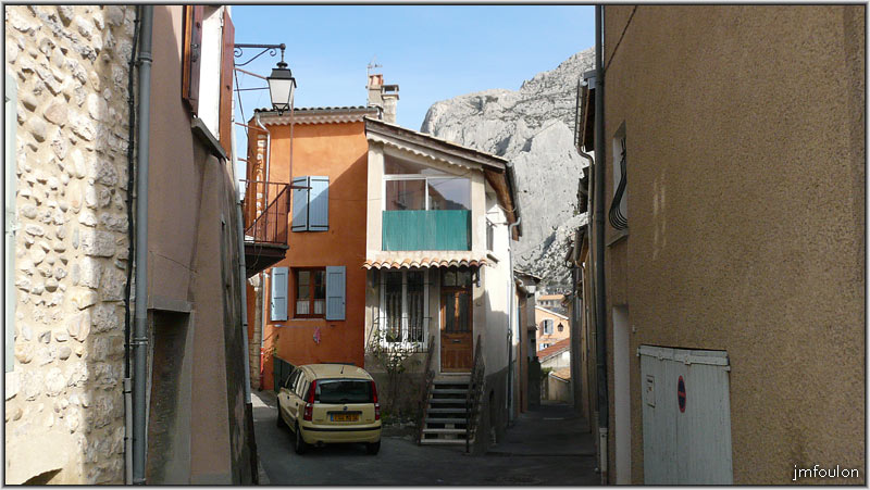 rue-gd-couvert-01web.jpg - Rue du Grand Couvert - Nous allons maintenant nous engager dans la rue du Grand Couvert, qui comporte plusieurs couverts assez importants