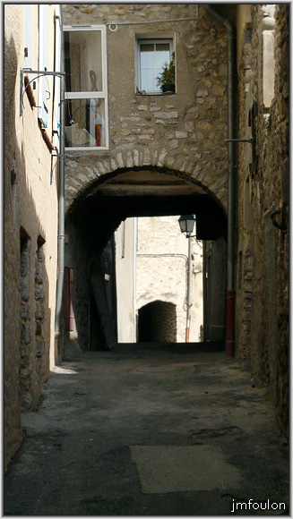 rue-gd-couvert-13web.jpg - Rue du Grand Couvert - Premier Couvert. On aperçois le second au fond
