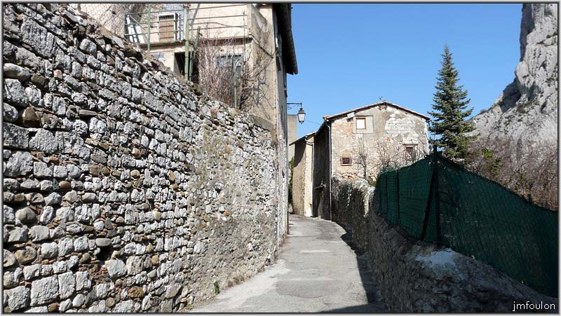 rue-tanneries-01web.jpg - Rue des Tanneries - C'est ici que se trouvaient bon nombre des tanneries du quartier de  Bourg Reynaud jadis