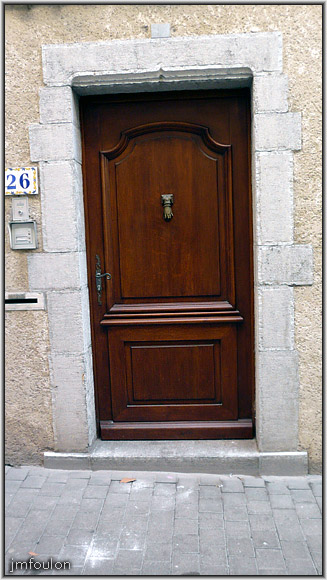rue-deleuze-20web.jpg - Rue Deleuze - Porte au linteau très finement ouvragé