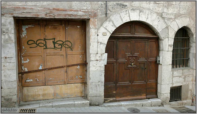 rue-horloge-05web.jpg - Rue de l'Horloge - Bel ensemble de portes