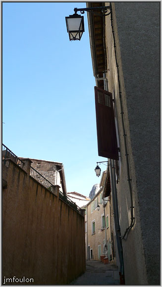 rue-coste-26web.jpg - La Coste - Rue de la Coste. A droite au 1er plan ce trouve la rue de Pardenrière que nous visiteronsun peu plus loin dans cette galerie