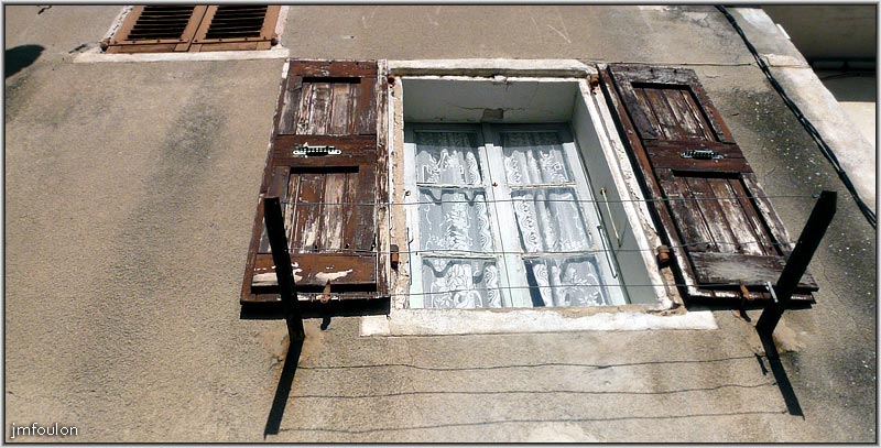 rue-poterie-14web.jpg - La Coste - Rue Poterie. Fenêtre