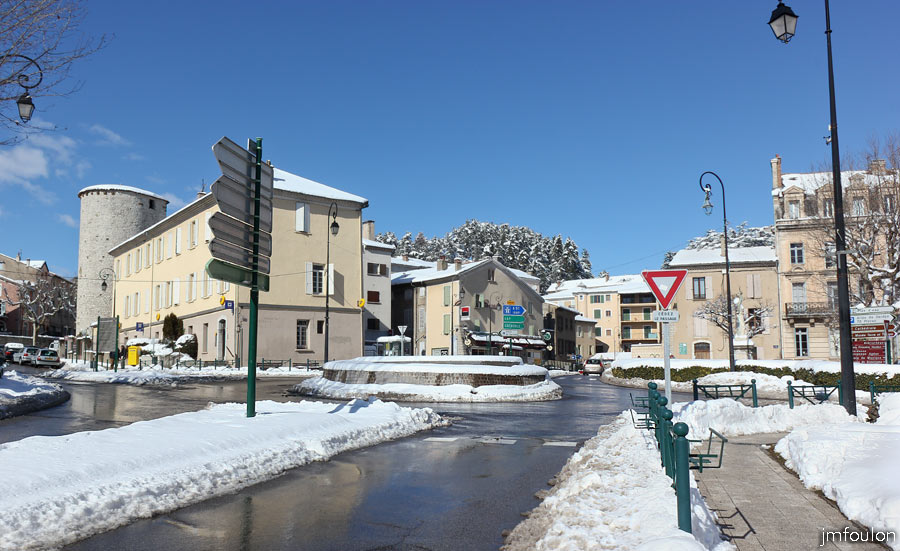 sist-neige-12_02-43.jpg - Rond-point de la Poste (2)