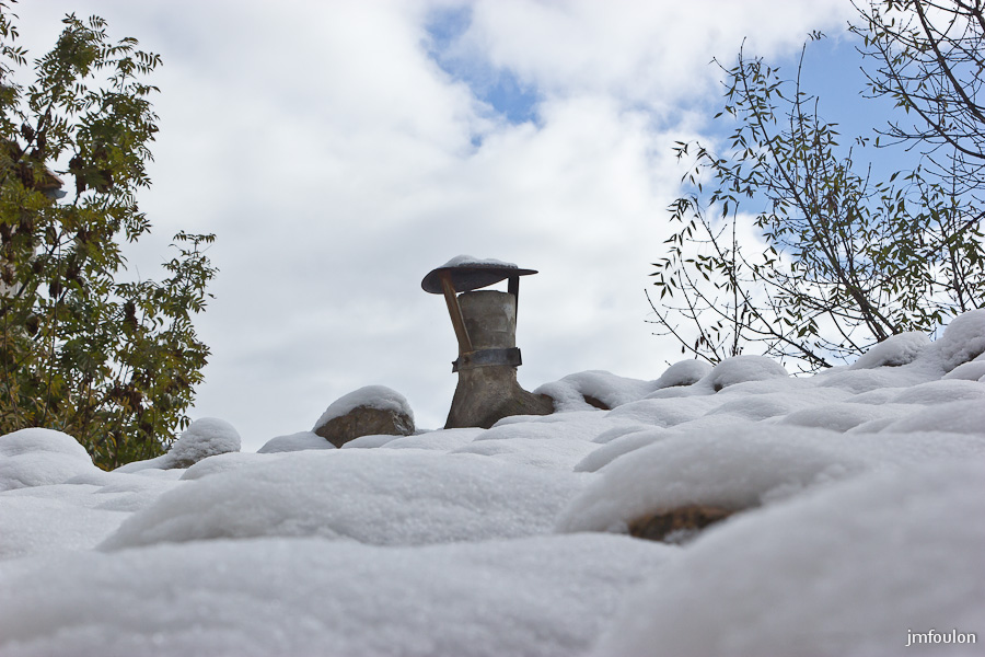 sist-21-11-13-005.jpg - Toiture quartier de La Coste