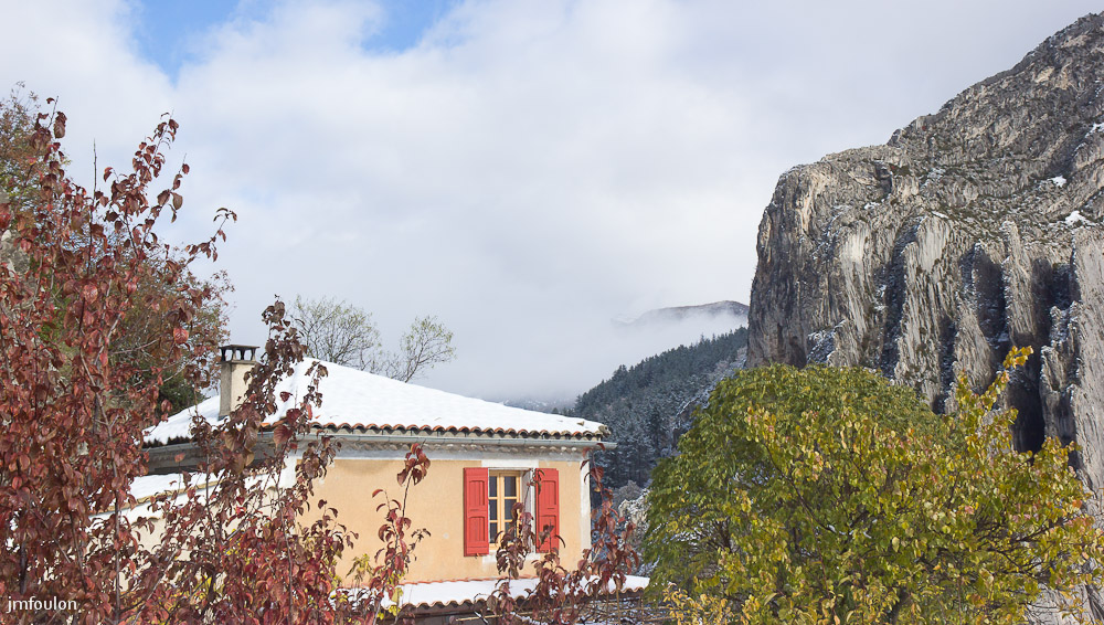 sist-21-11-13-009.jpg - Vue sur la Baume depuis La Coste