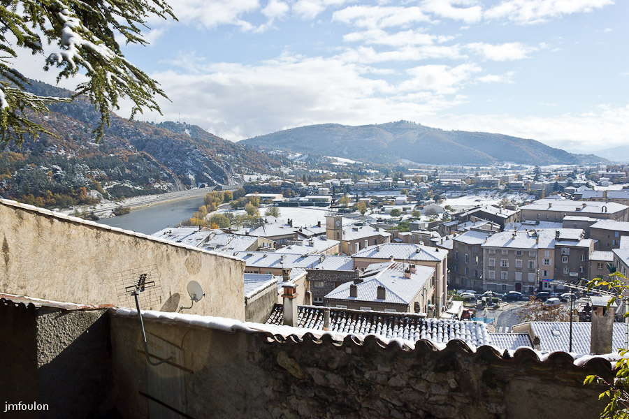 sist-21-11-13-011.jpg - Autre vue sur la ville depuis La Coste