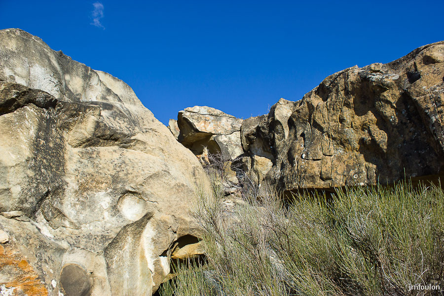 pierre-avon-030.jpg - Barre rocheuse de Pierre Avon - Autre vue du site