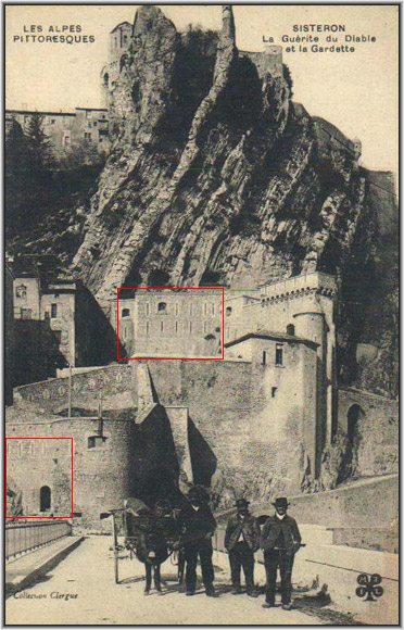 rempart-dauphine-0web.jpg - Sisteron - Vestiges des Remparts - La Gardette et la Porte du Dauphiné. La gardette permettait de passer à pied de la Saunerie au pont de la Baume par une petite porte et un couvert passant sous une maison à l'est de la rue. La Porte du Dauphiné fermait la ville au nord. Seules les partie encadrées existent encore de nos jours. Voyons cela de plus prés !