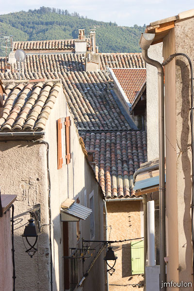 sisteron-vue-009.jpg - Sisteron - Ruelle entre les rues Poterie et Notre Dame au quartier de La Coste.